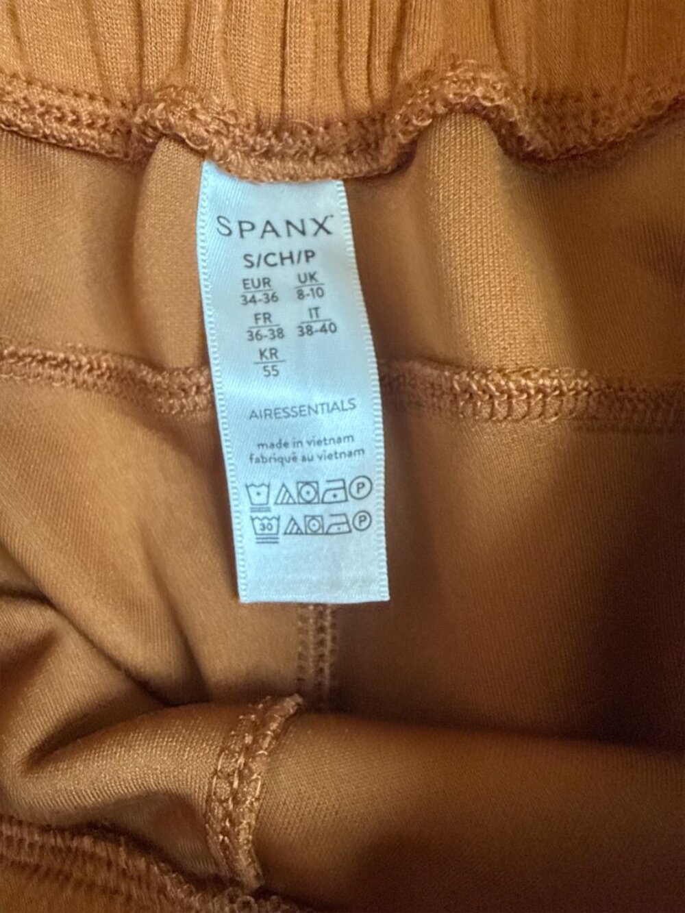SPANX AirEssentials Wide Leg Pants - Butternut Squash- Size Small - Picture 5 of 7